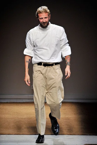 Look 43